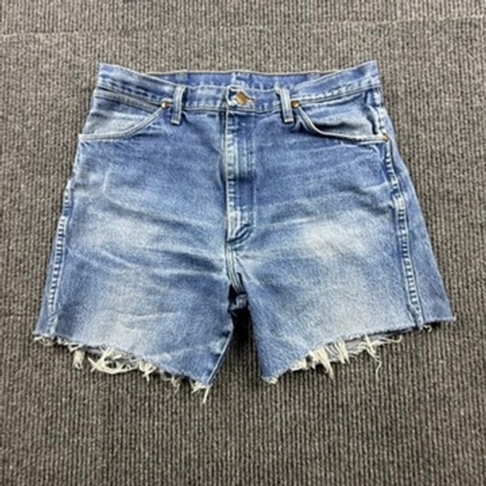 Wrangler Cowboy Cut Denim Shorts Mens Size 34 13MWZPW Blue Raw Hem